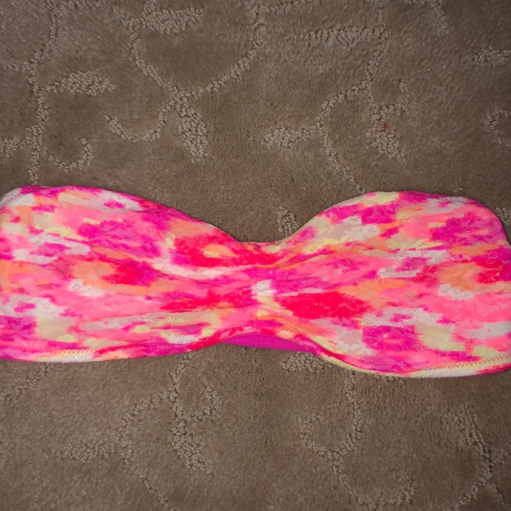 Never worn PINK by Victoria’s Secret Bandeau